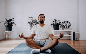 Le pouvoir transformateur du yoga et de la méditation dans la gestion du stress